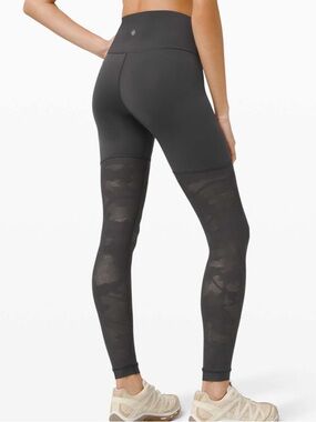 Lululemon Sheer Will High-Rise Tight 28" *Camo
Graphite Grey